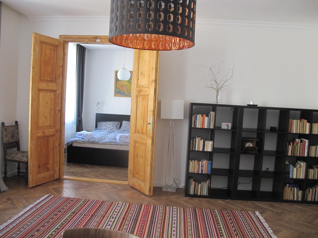 Apartament Czapskich Big House Apartment Krakow Room photo