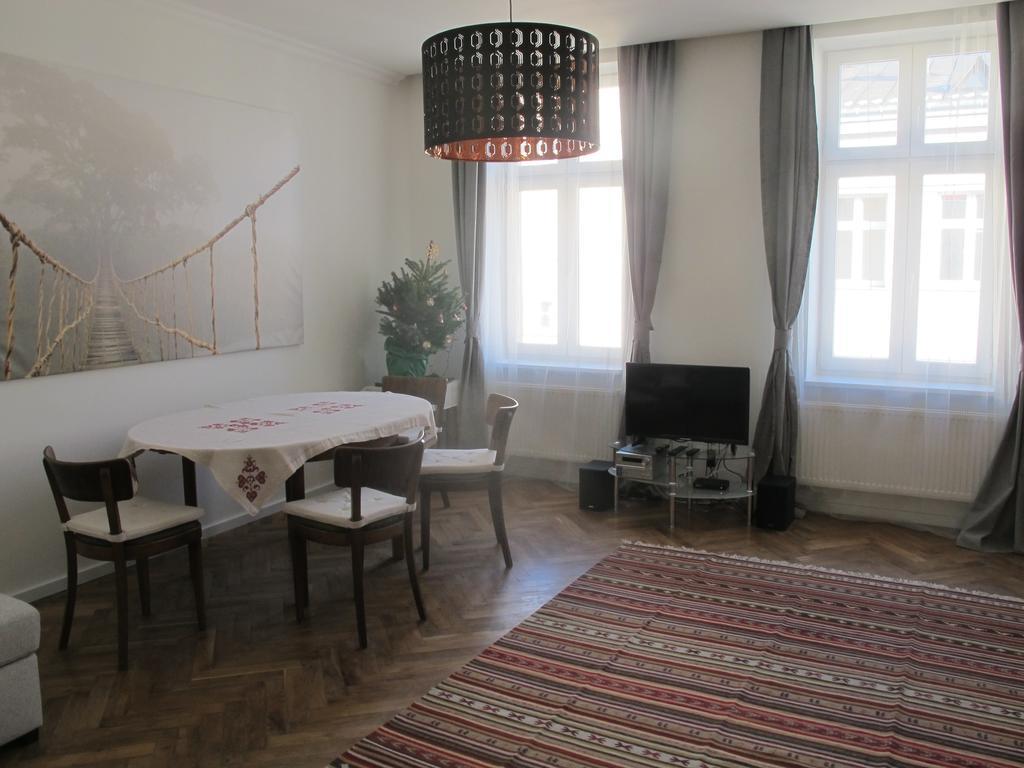 Apartament Czapskich Big House Apartment Krakow Exterior photo